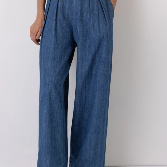 wide leg high rise denim blue jeans with pleated front