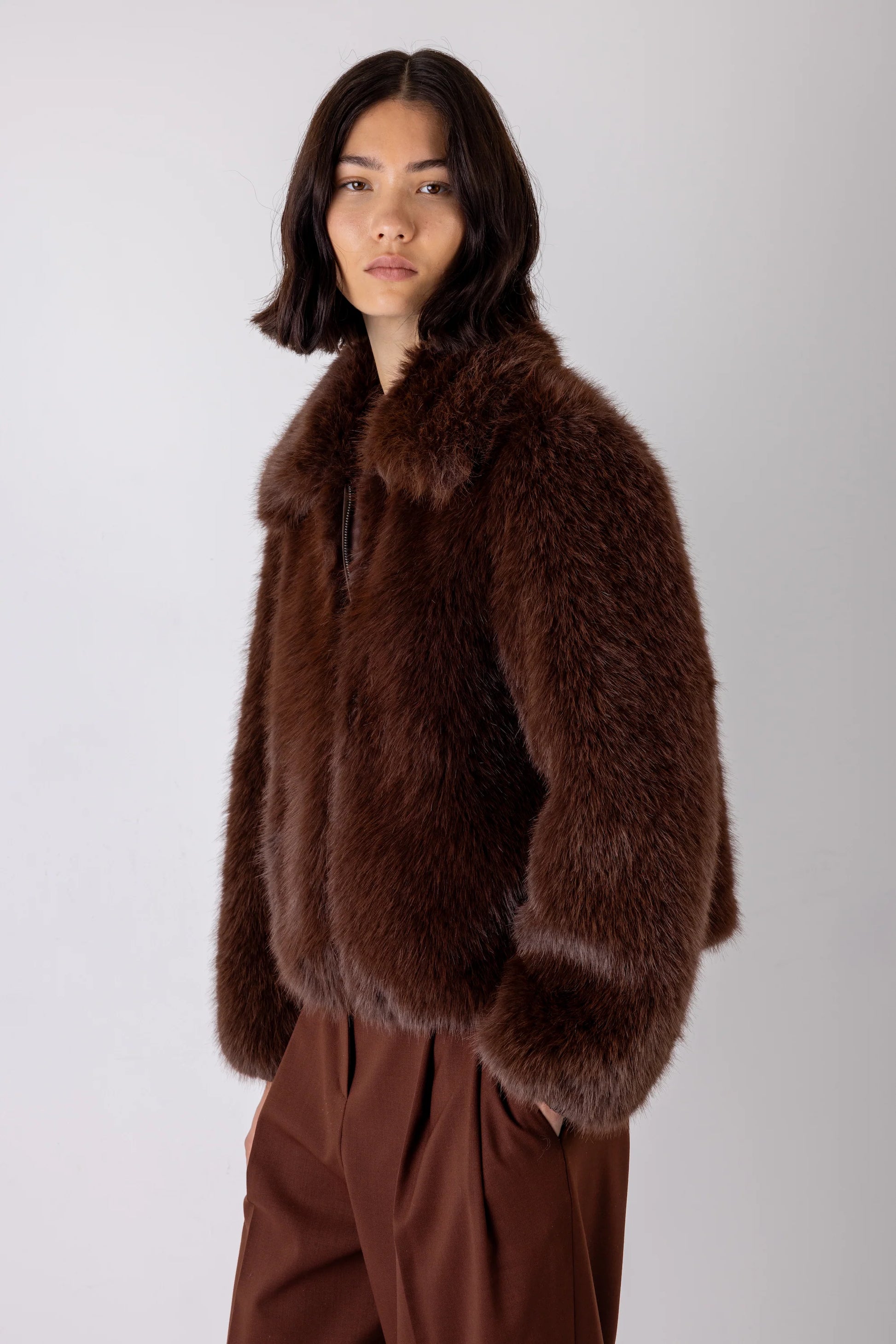 Brown fuax fur jacket with collar
