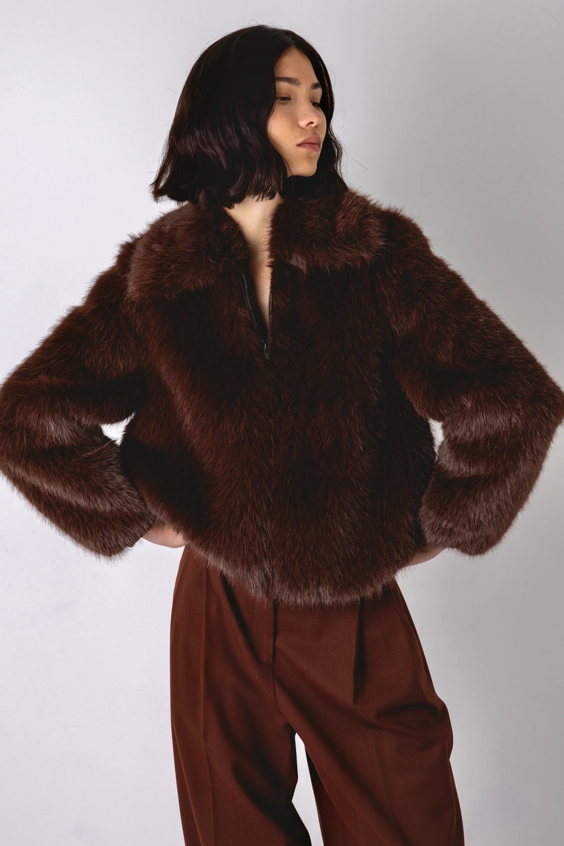 Brown fuax fur jacket with collar