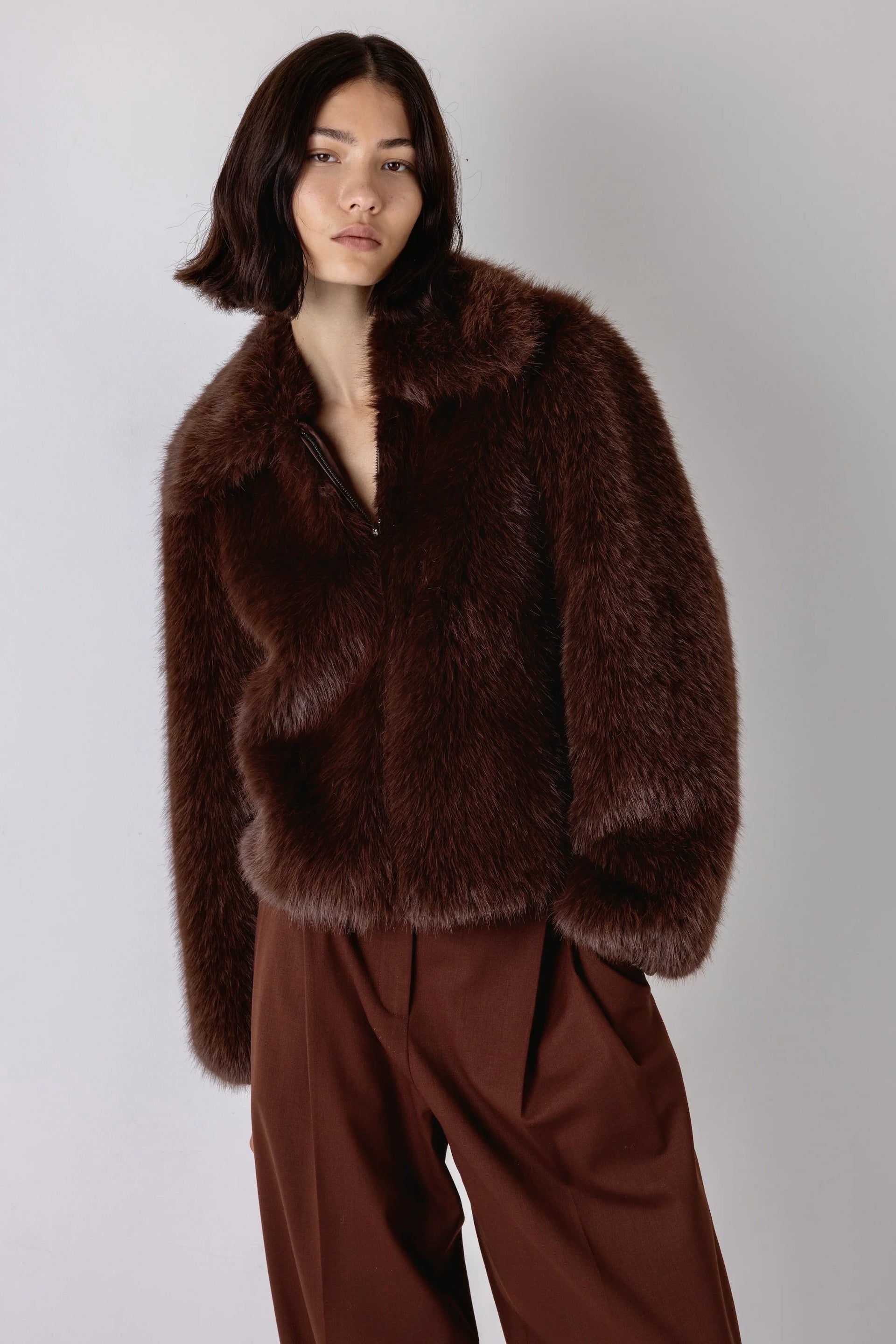ジャケット・アウター coor Curly Fake Fur Crop Jumper (Brown ジャケット・アウター coor Curly Fake Fur Crop Jumper (Brown