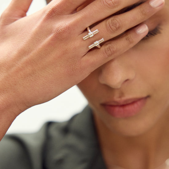 silver t bar adjustable ring from rachel jackson model shot