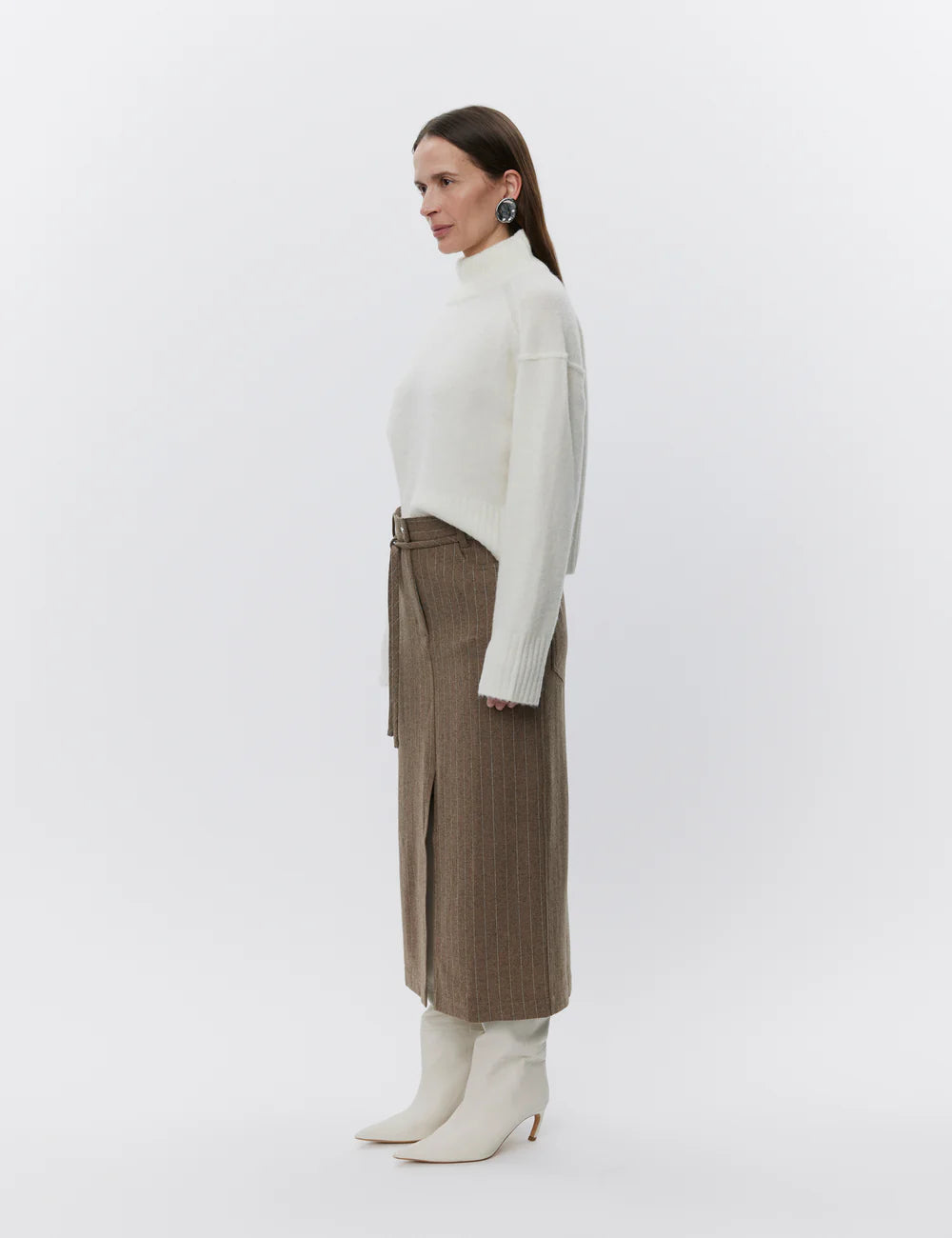 Turtle neck long sleeved crop alpaca and wool blend knit side view