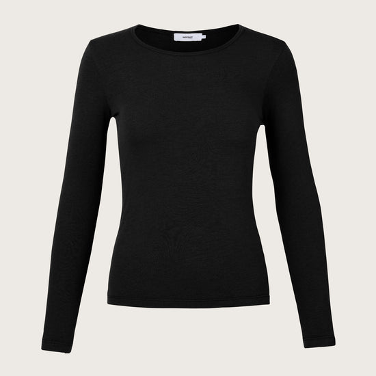 Long sleeved black crew neck tee