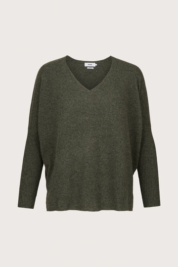 cashmere v neck dark green jumper with ribbed sleeves and boxy fit 