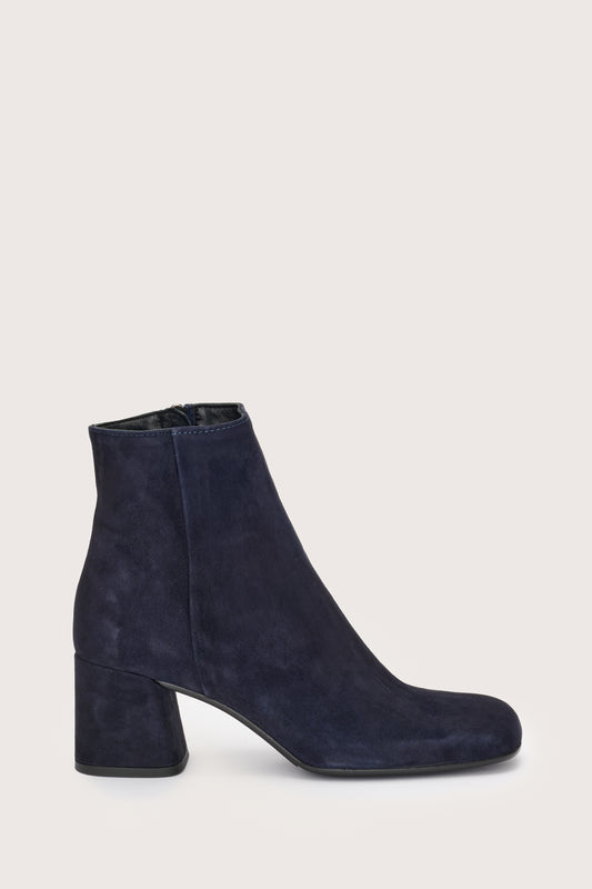 Navy suede boot with block heel and side zip