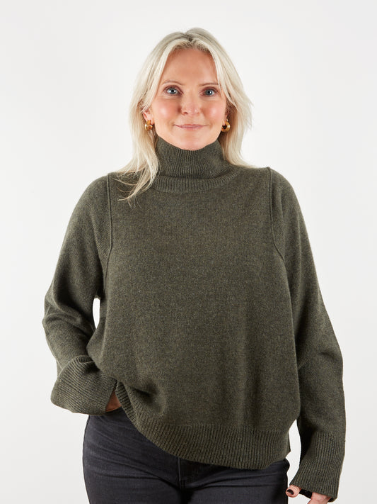 turtle neck dark green cashmere knit