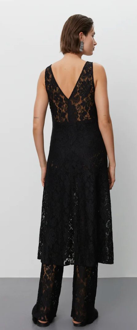 V neck and backline heavy lace black midi dress