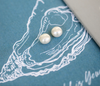 The World Is Your Oyster Card With Pearl Studs