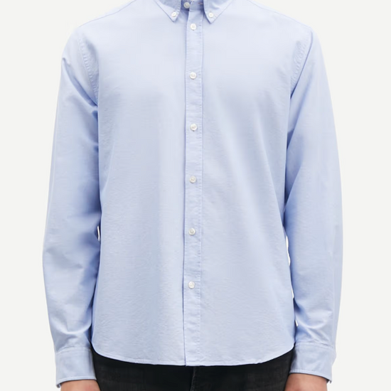 light blue mens shirt with classic collar and button cuff model shot