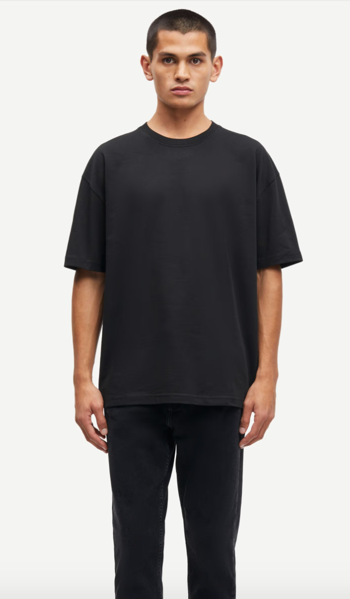 mens black tshirt with short sleeves model shot