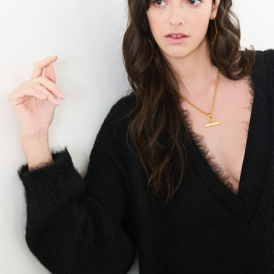 Gold t-bar necklace from rachel jackson model shot