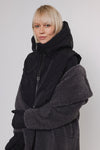 Tabita Hood Collar Black