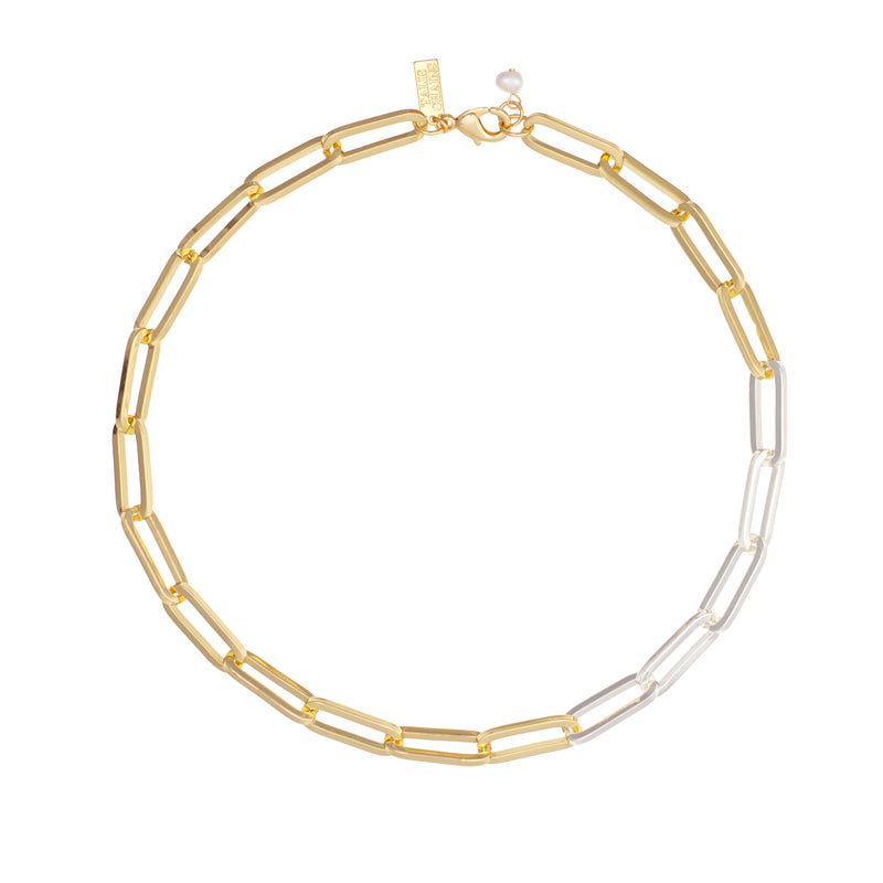Oblong link chain in gold and silver with freshwater pearl and lobster clasp