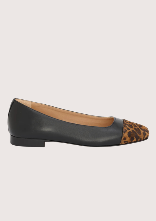 black leather pumps with animal print suede toe cap 