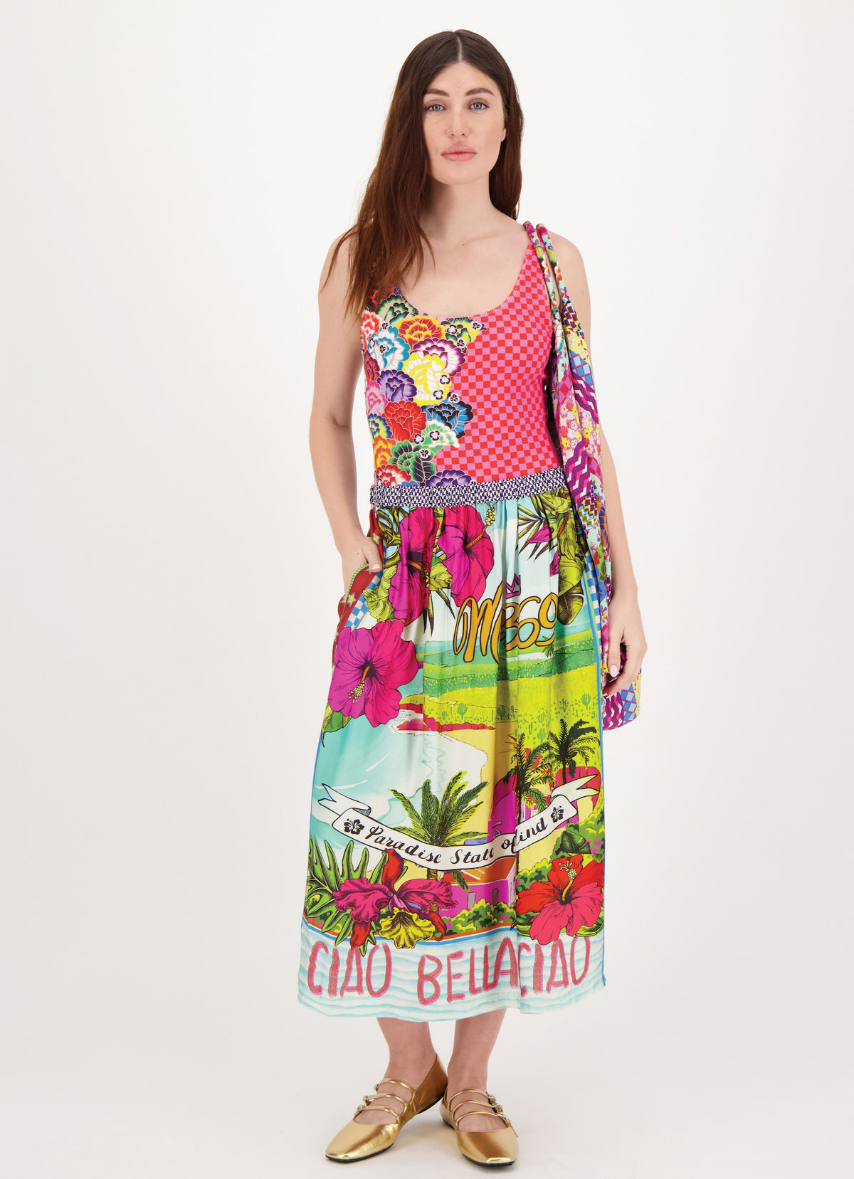 Pull on tropical printed viscose skirt with inseam pockets