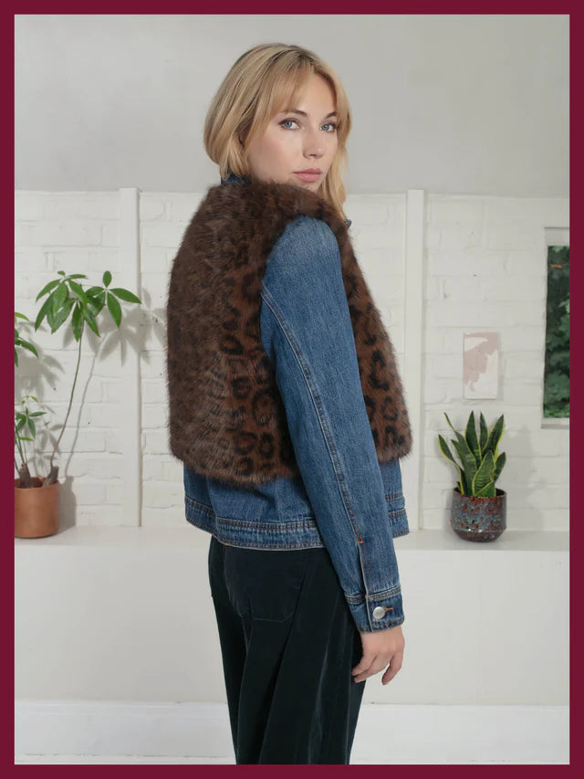 chocolate brown leopard print faux fur gilet with round neck and hook closure rear view