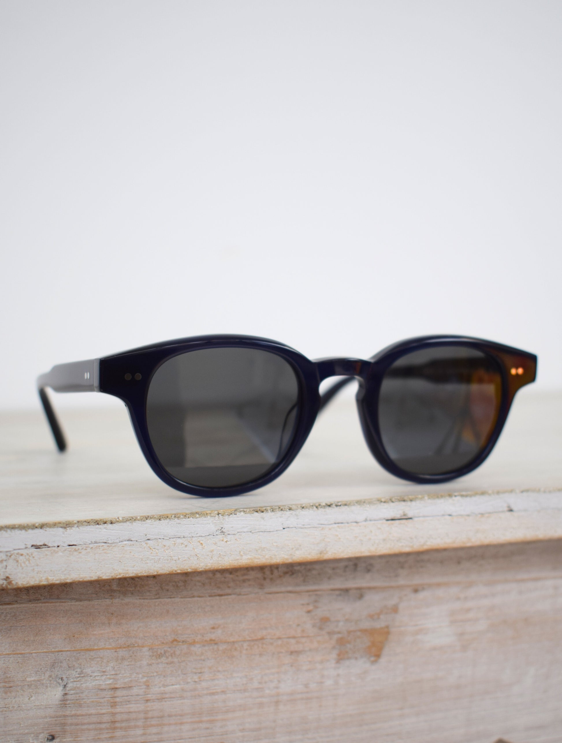  blue round sunglasses