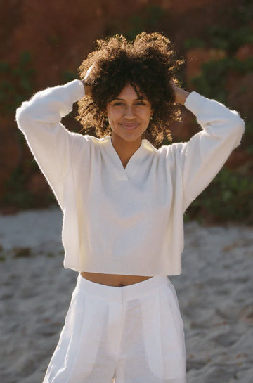 ivory jumper with v neck and collar 