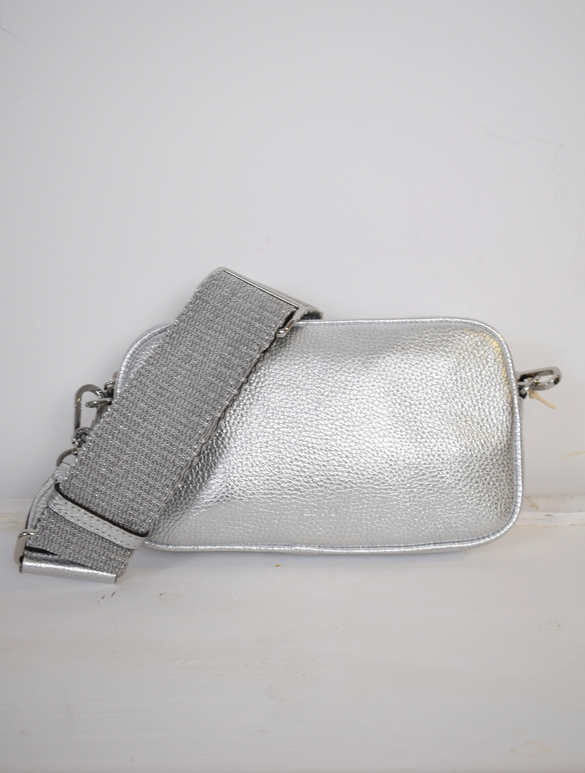 Small leather silver cross body bag 