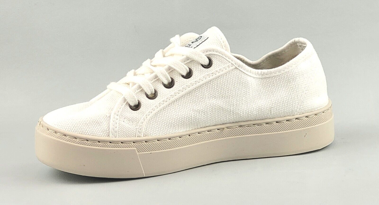 Off white canvas sneaker with thick rubber sole