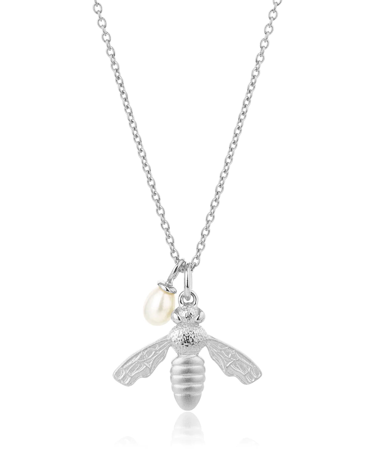 Silver bee pendant necklace with rice pearl