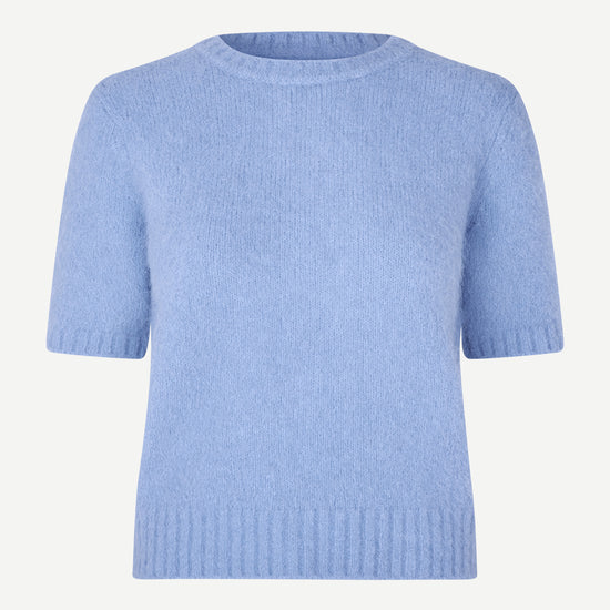 round neck short sleeve light blue jumper with rib detailing and cropped fit