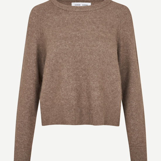 Brown o neck wool jumper with rib detailing and long sleeves