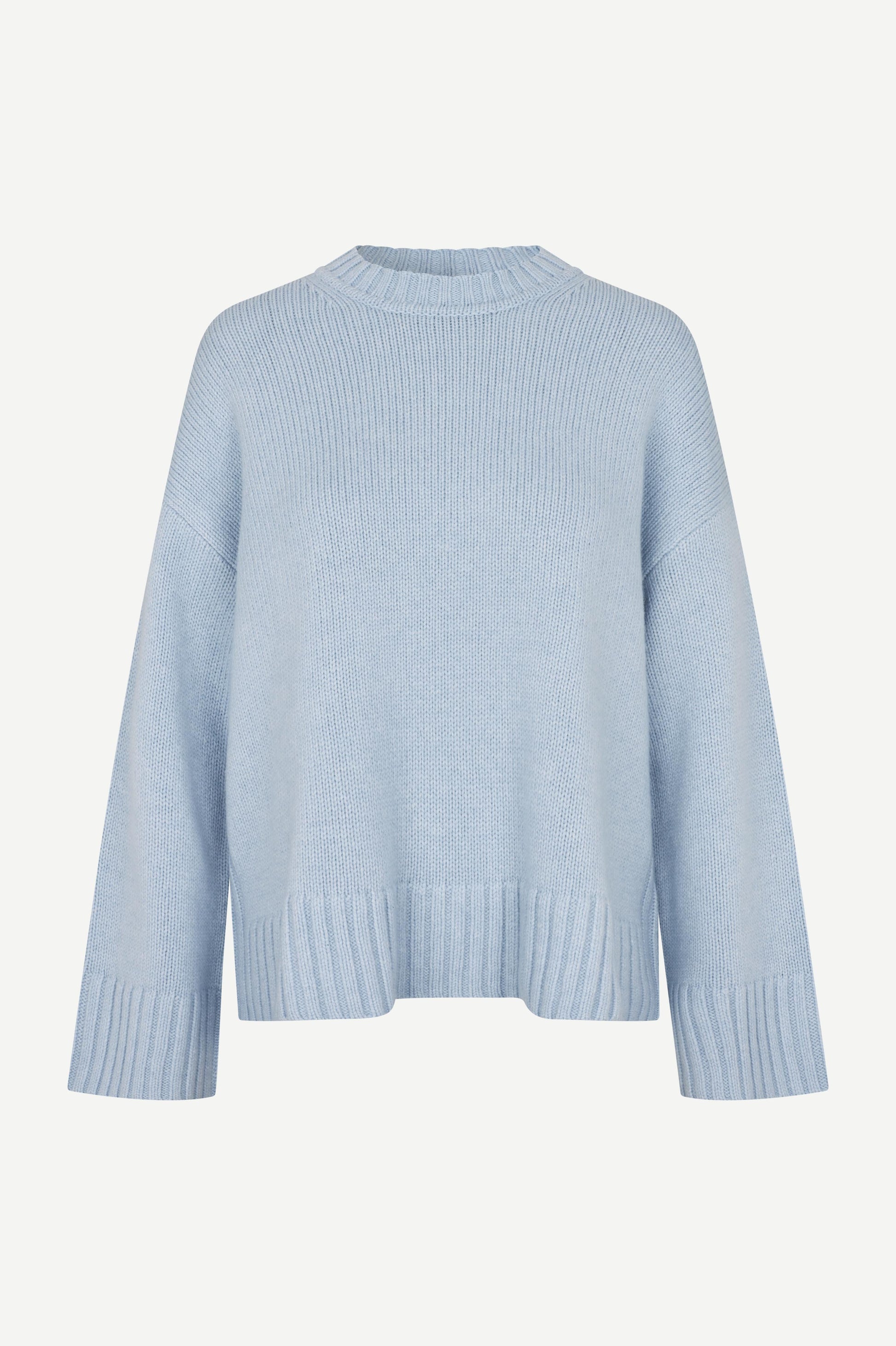 light blue round neck jumper with rib detailing and boxy fit