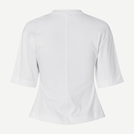 White tee with a round beck on a white background from Samsoe Samsoe