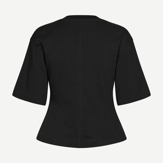 round neck black wide short sleeve t shirt rear view