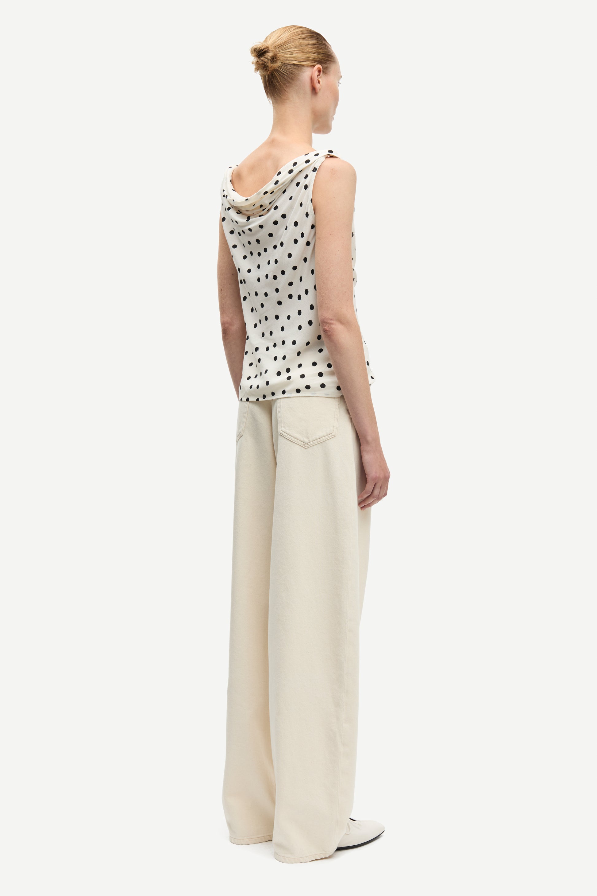 white cowl neck polka dot sleeveless top from samsoe rear view
