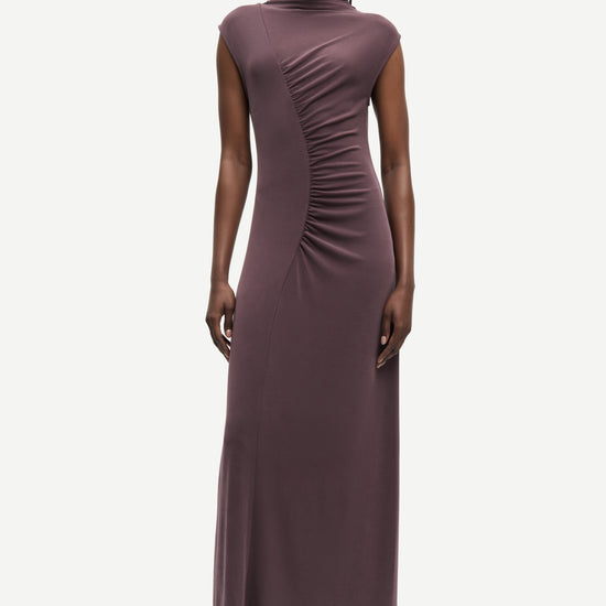 high neck cap sleeves stretchy maxi length rouched burgundy dress from samsoe model shot