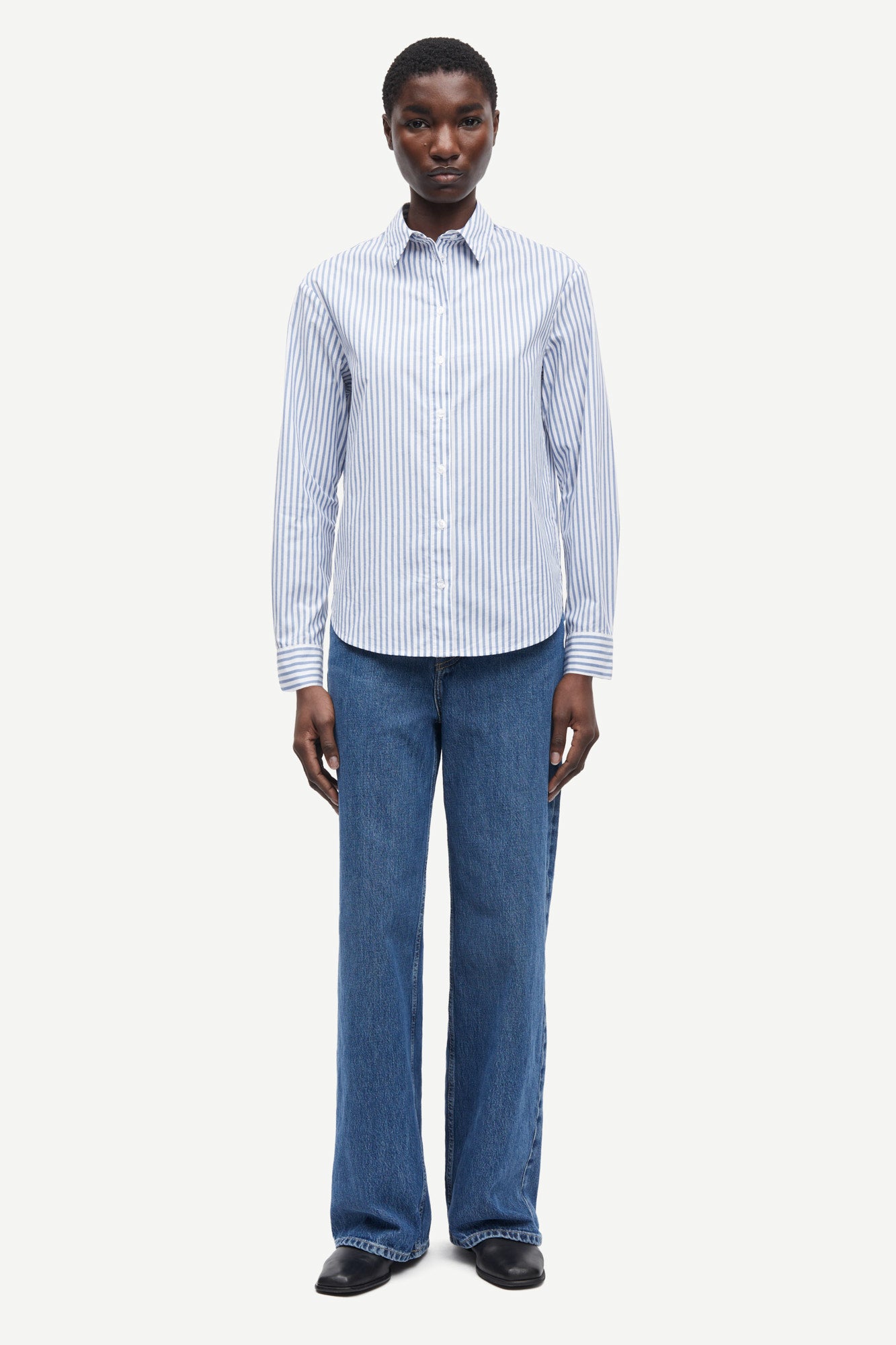 blue and white stripe shirt from samsoe model