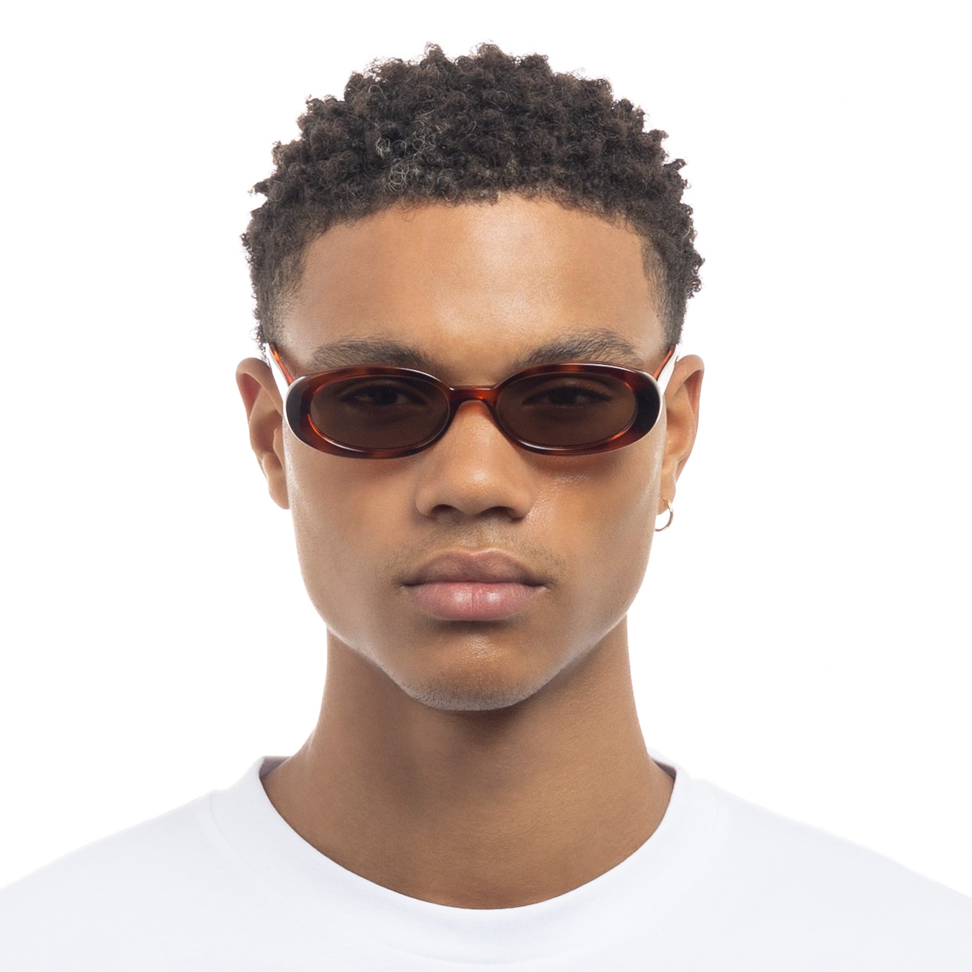 tortoise shell Le Specs sunglasses on a made model front view