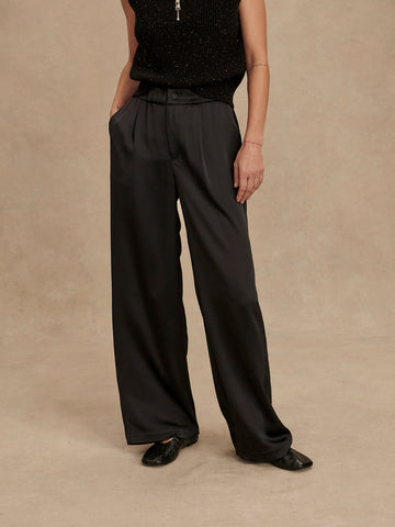 wide leg black viscose trousers with pleated front and side pockets
