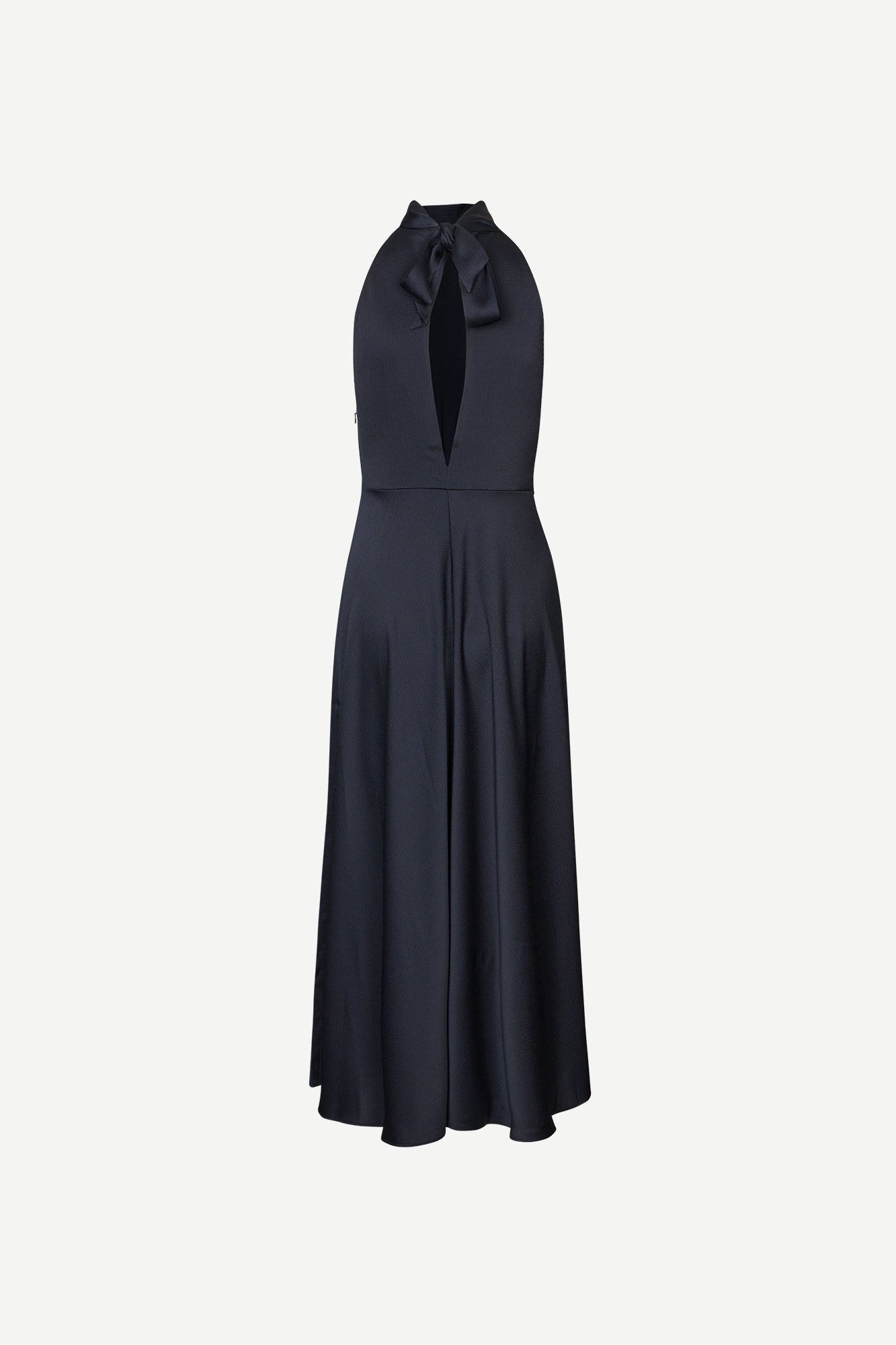 navy blue halterneck dress with open back and tie detail from samsoe samsoe rear view