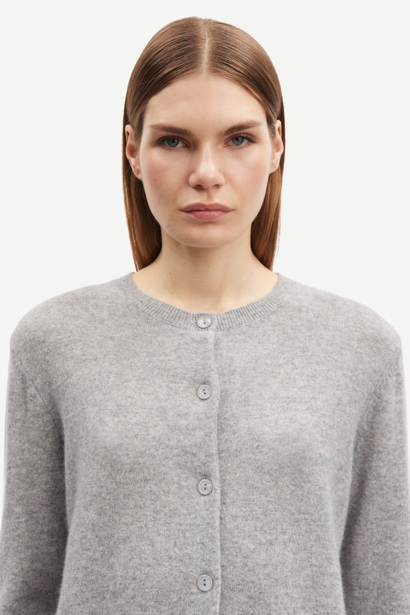 round neck grey mel cardigan with long sleeves from samsoe samsoe close up