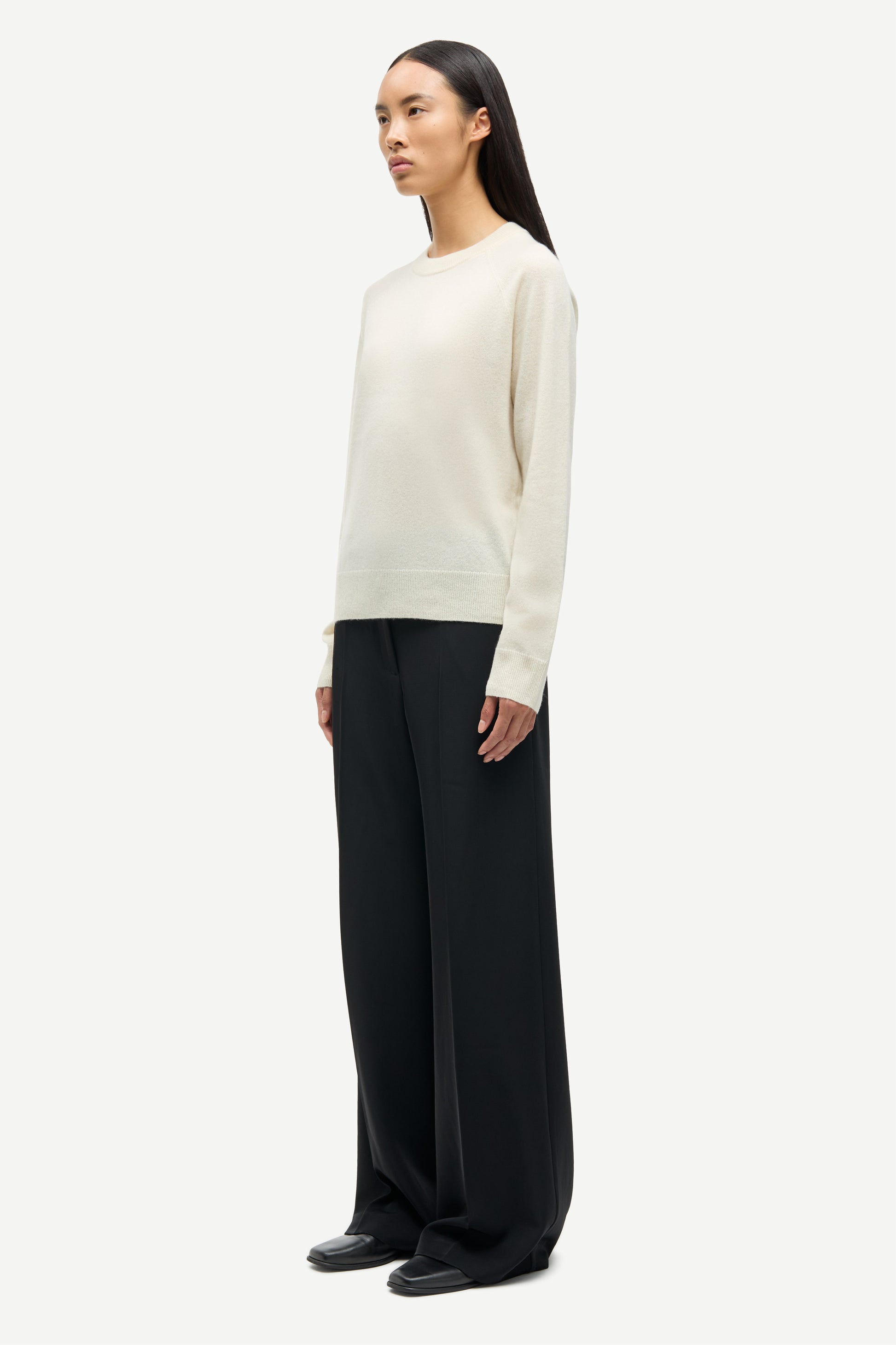 o neck white regular fit jumper with long sleeves from samsoe samsoe side view