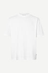 white t-shirt with crew ribbed neck, short sleeves and samsoe samsoe logo  label on side seam 