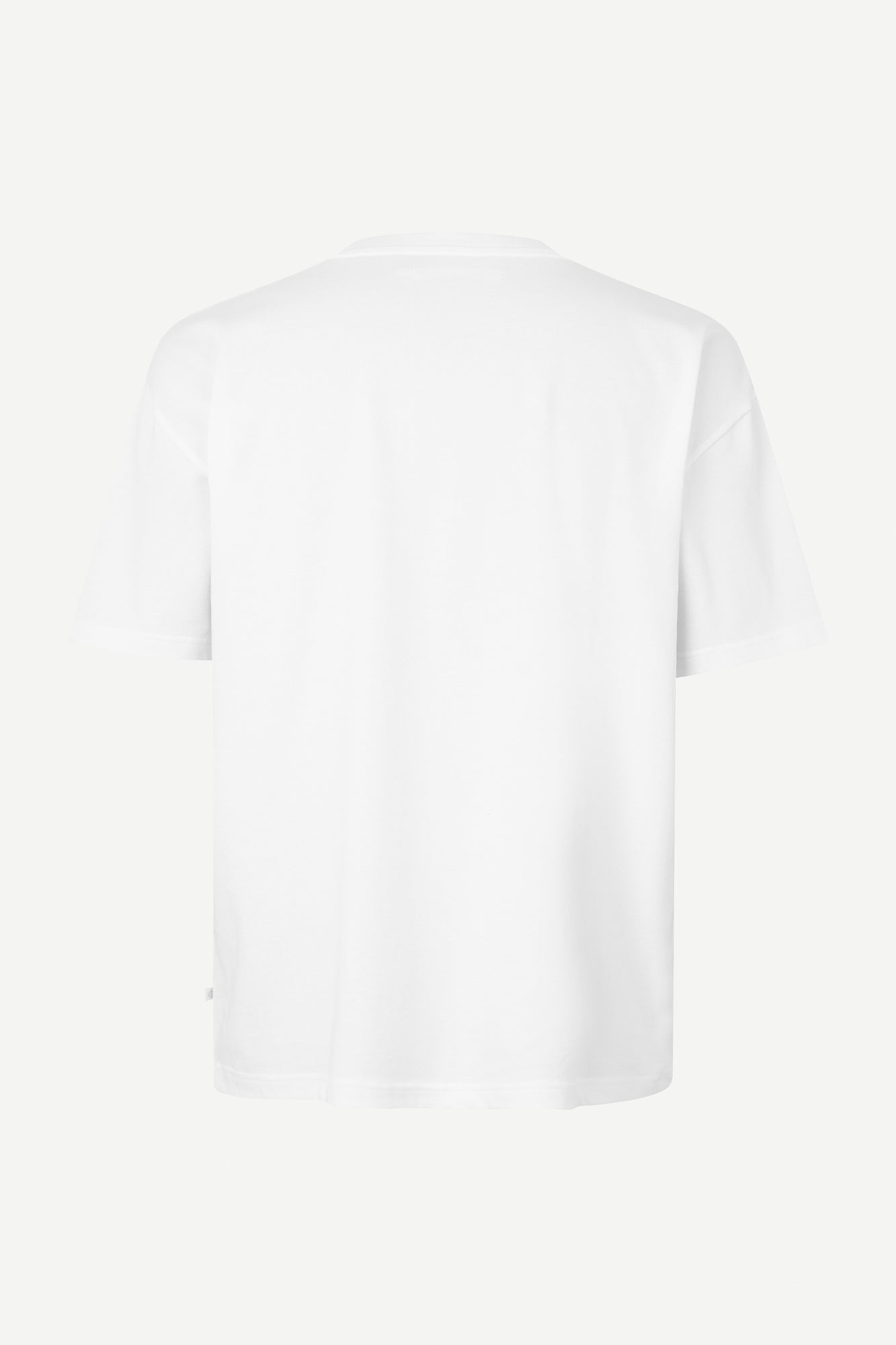 white t-shirt with crew ribbed neck, short sleeves and samsoe samsoe logo  label on side seam  rear view 