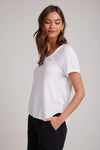 White v neck tee with short sleeves