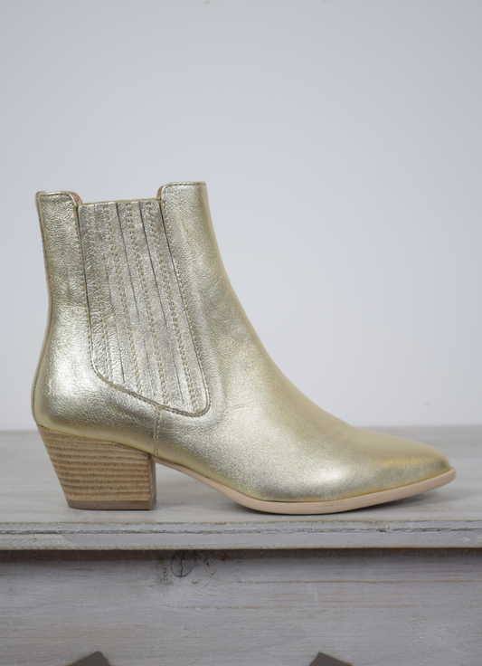 Gold ankle hight silver boots