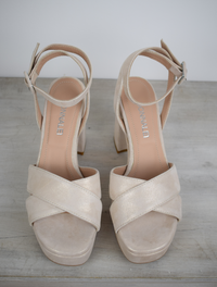 Latte sparkle platform sandal with cross straps and ankle strap with buckle fastening