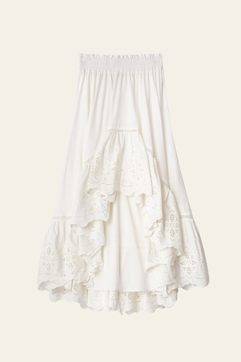 White skirt with lace detail and elasticated waistband