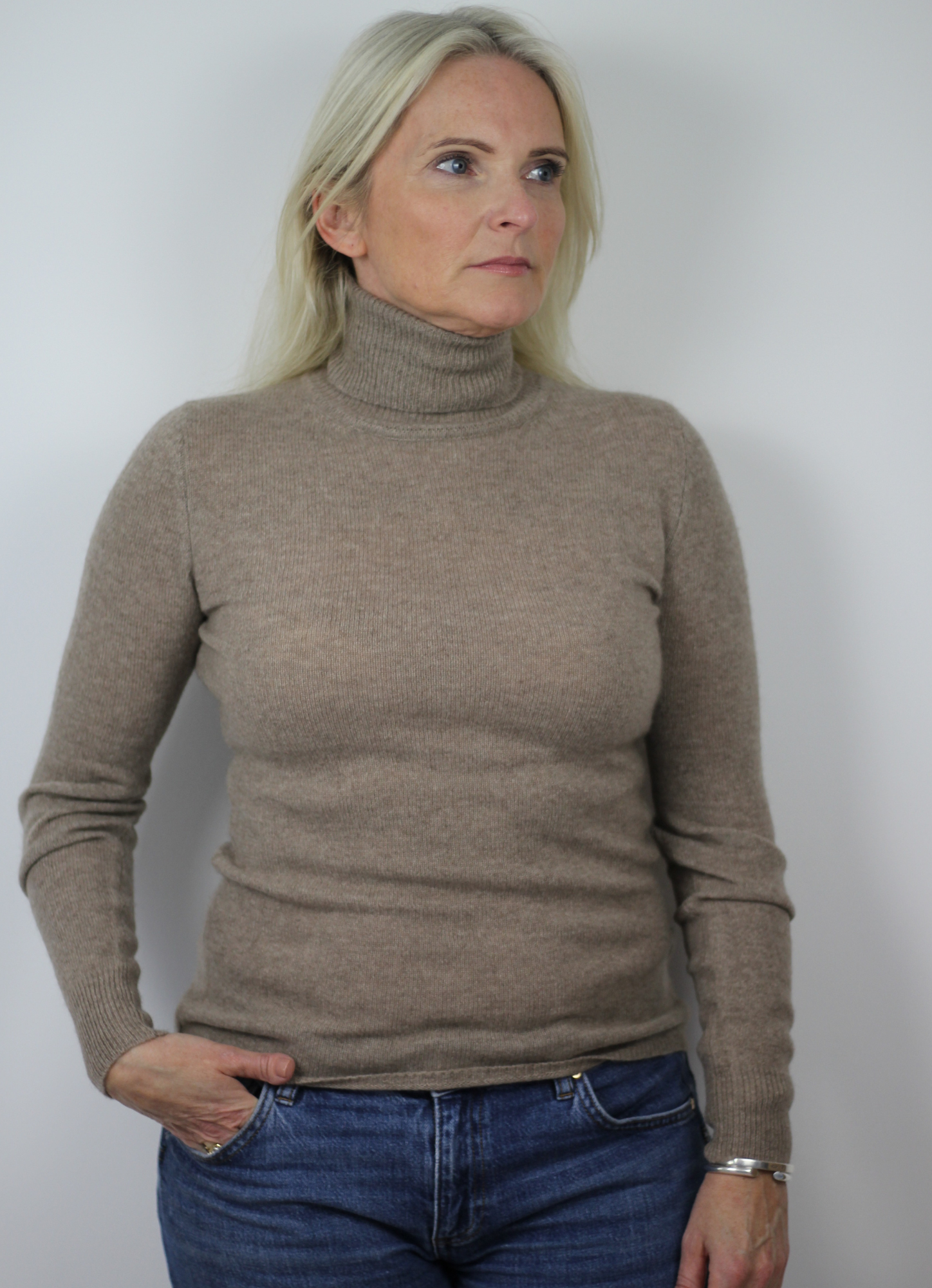 Ribbed roll neck jumper taupe 