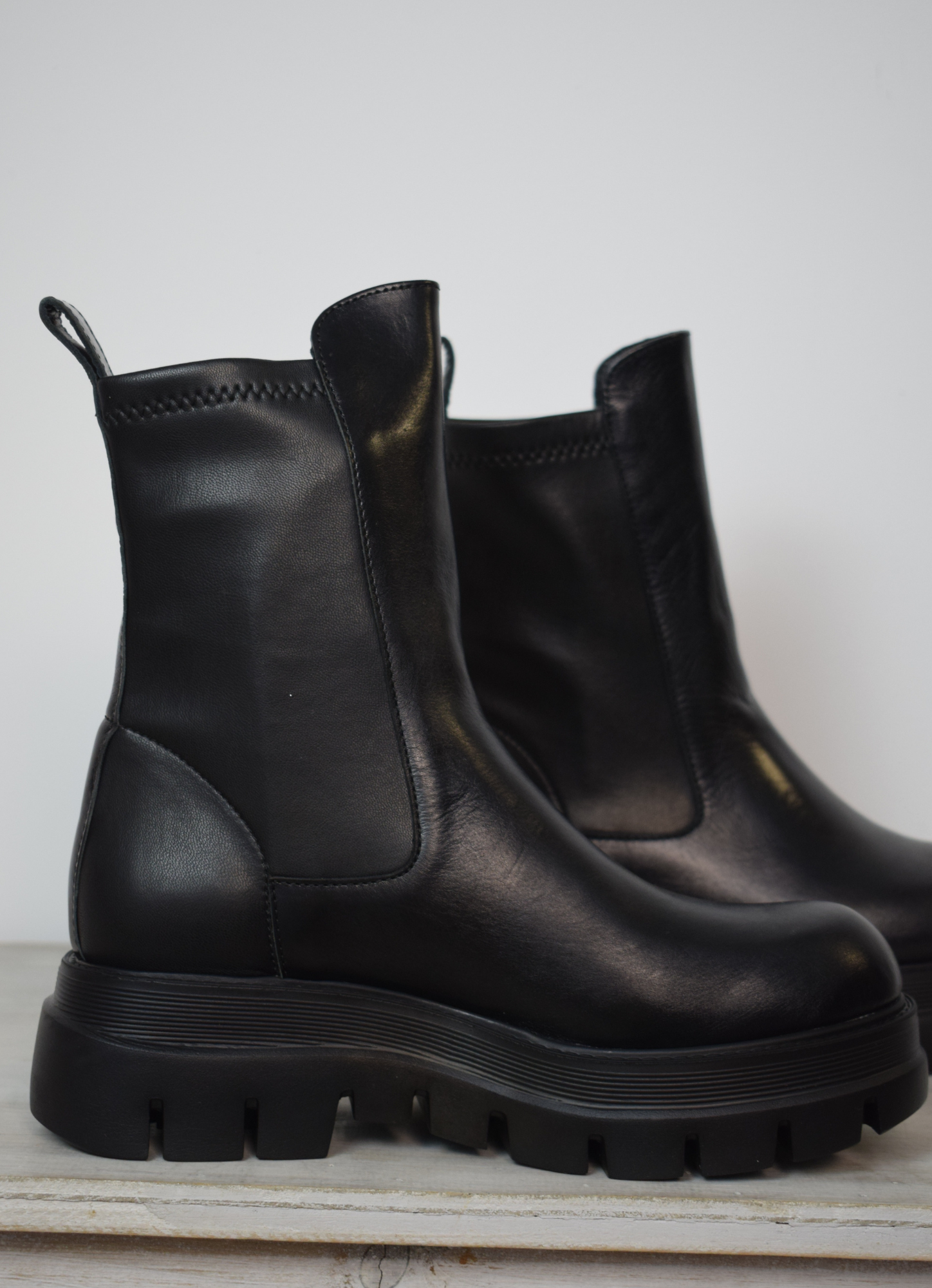 Black soft leather boot 