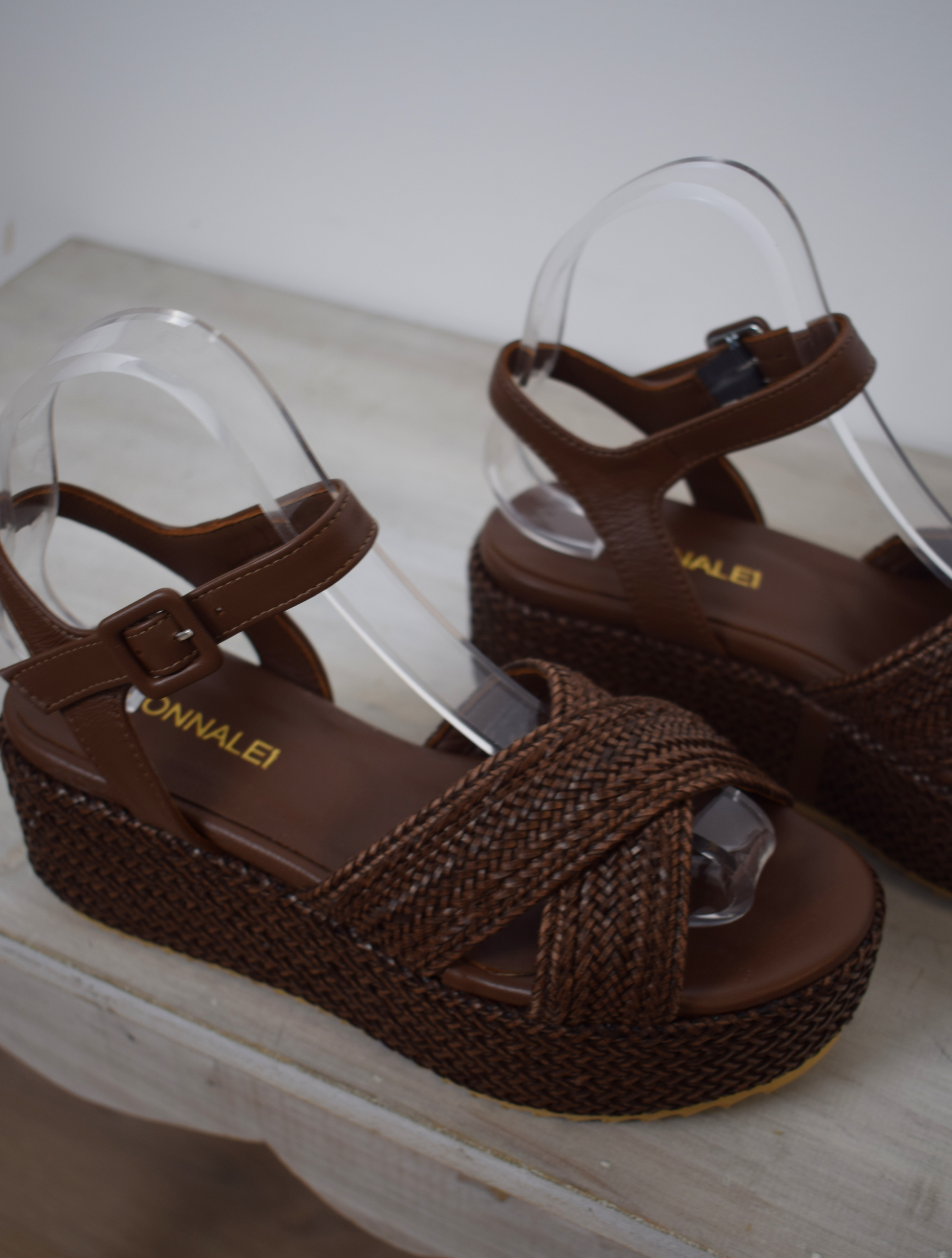 Tan raffia sandle 