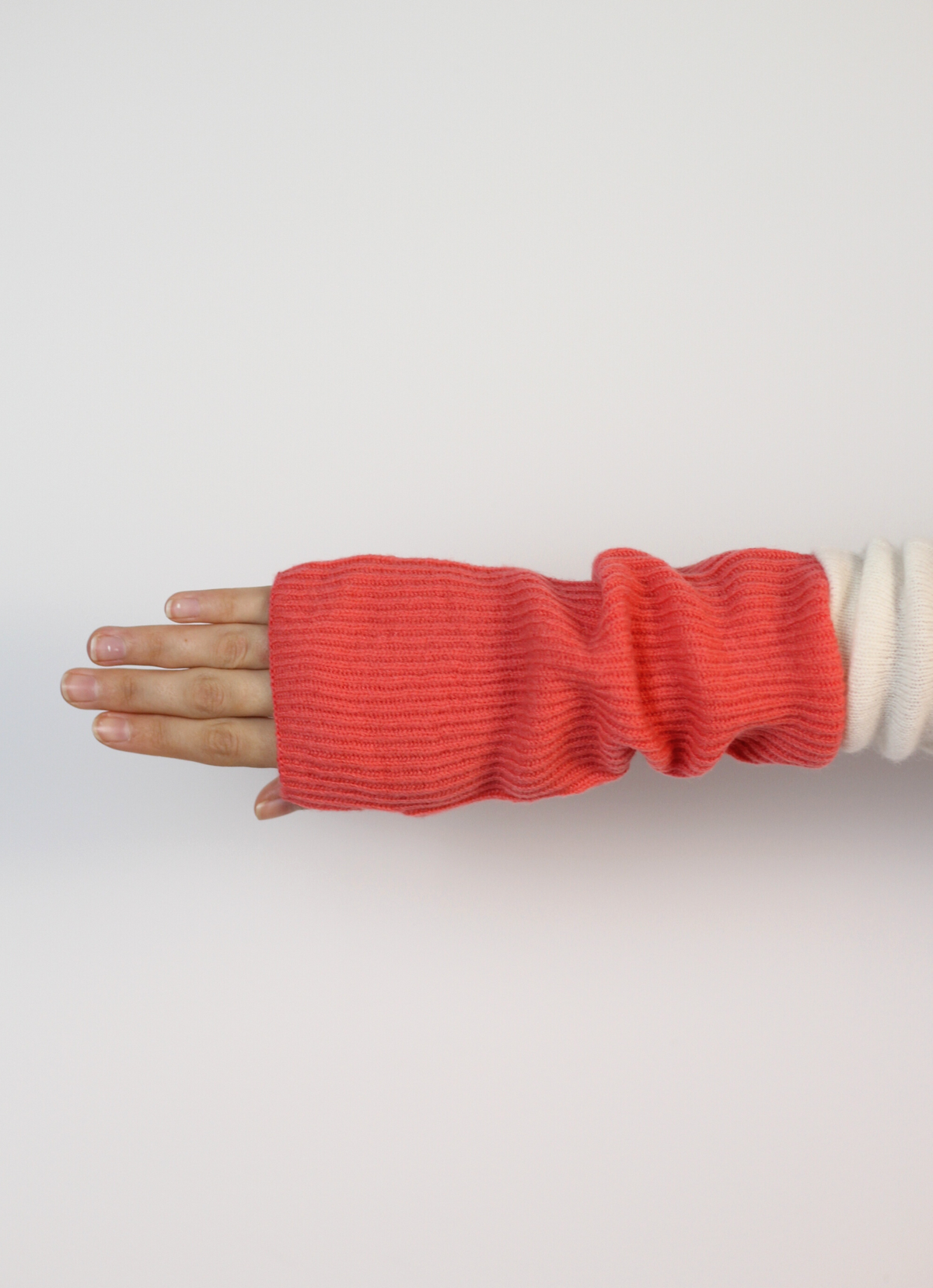 Coral ribbed cashmere wrist warmer 