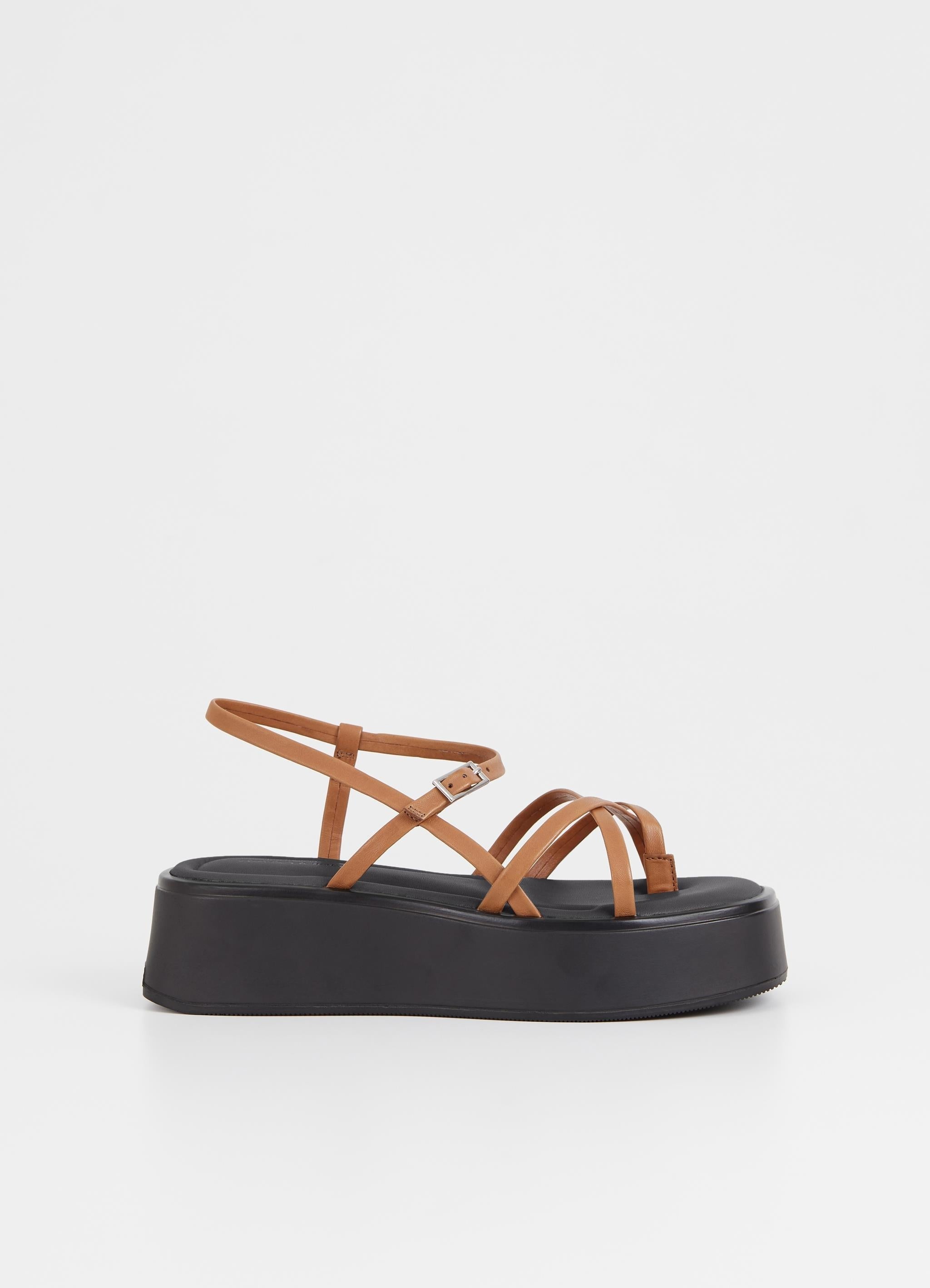 Courtney Sandals Cognac Sass Edge