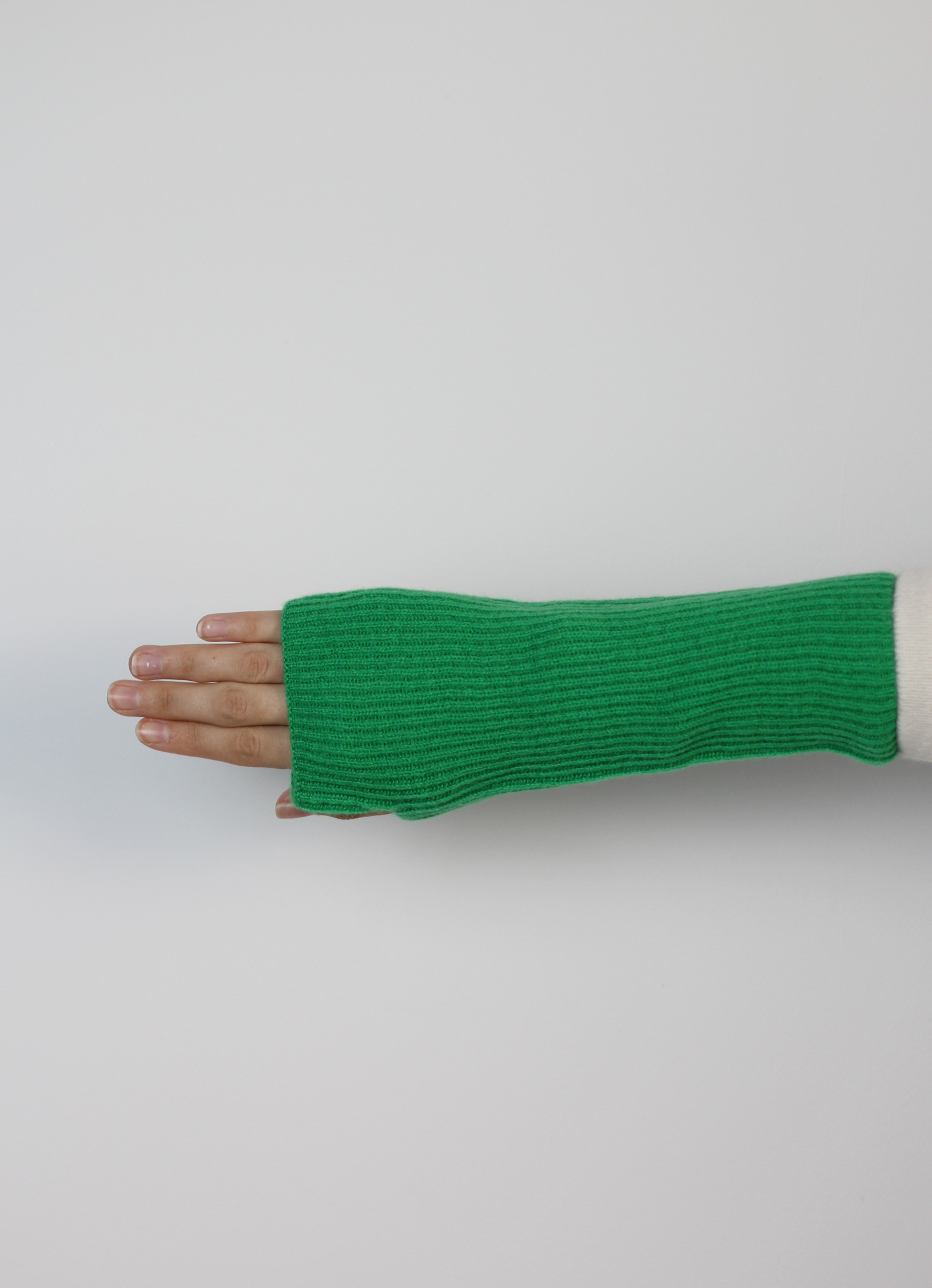 green ribbed wrist warmer 